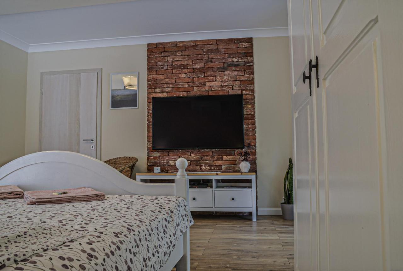 Terrace Apartments エゲル エクステリア 写真