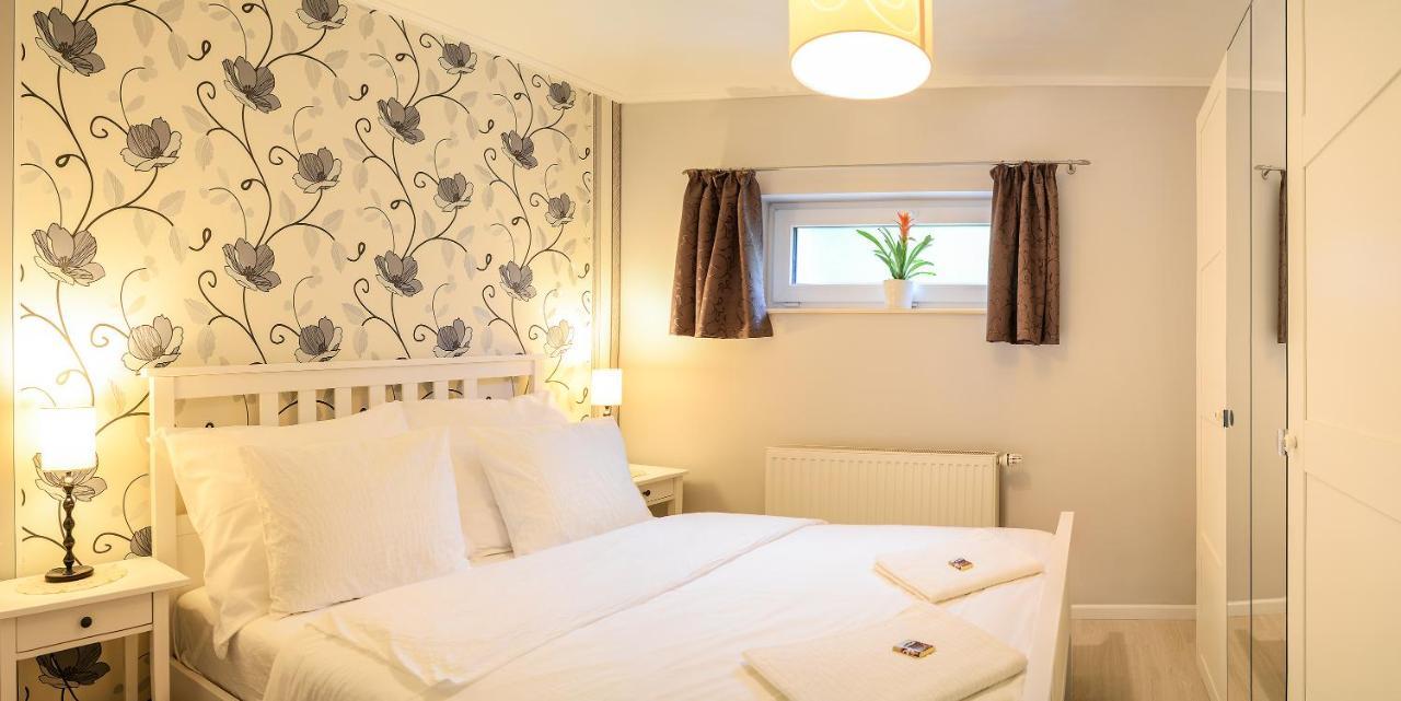 Terrace Apartments エゲル エクステリア 写真